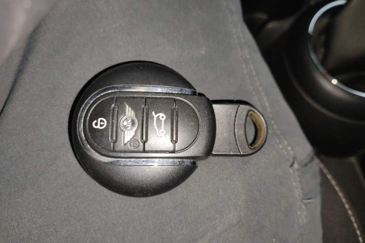 Used MINI 2016 1.2T ONE Pioneer Edition Vehicle Key