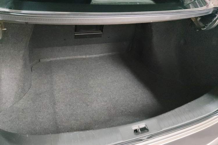 Used Nissan Sylphy 2016 Classic 1.6XE Manual Comfort Edition