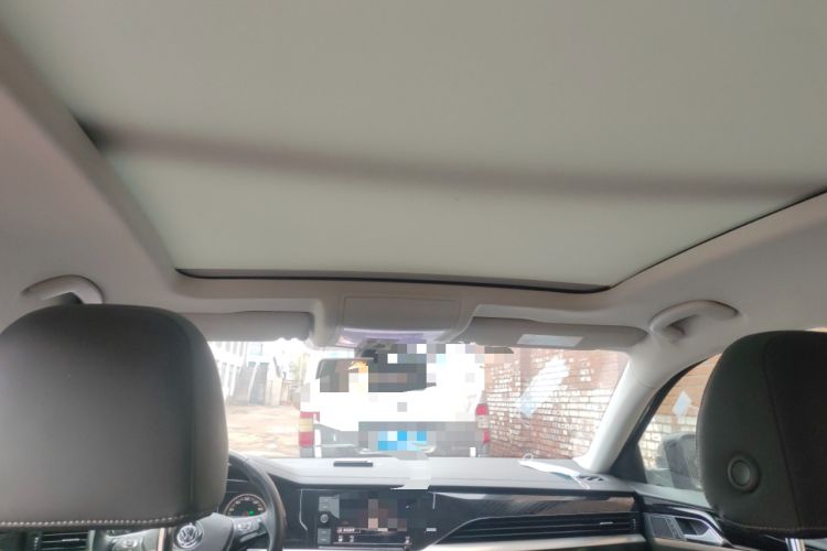 Used Volkswagen Passat 2019 330TSI Elite Edition China VI Headliner