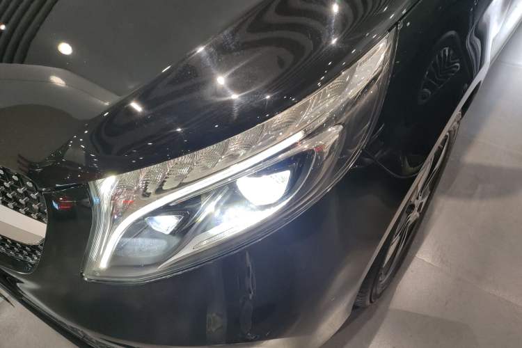 Used Mercedes-Benz V-Class 2021 V 260 Prestige Edition