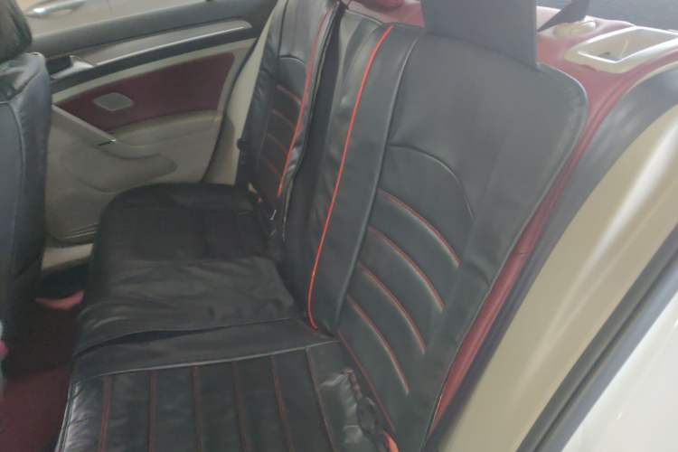 Used Volkswagen Golf 2014 1.6L Automatic Comfort Model Left Rear Seat