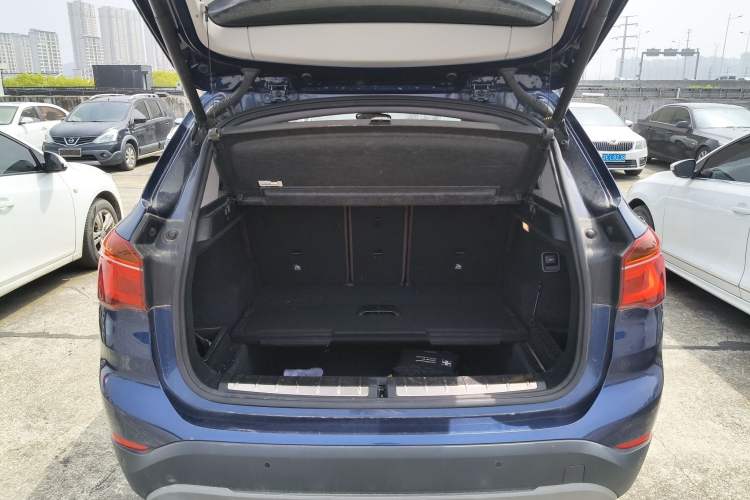 Used BMW X1 2016 sDrive18Li Luxury Model Trunk