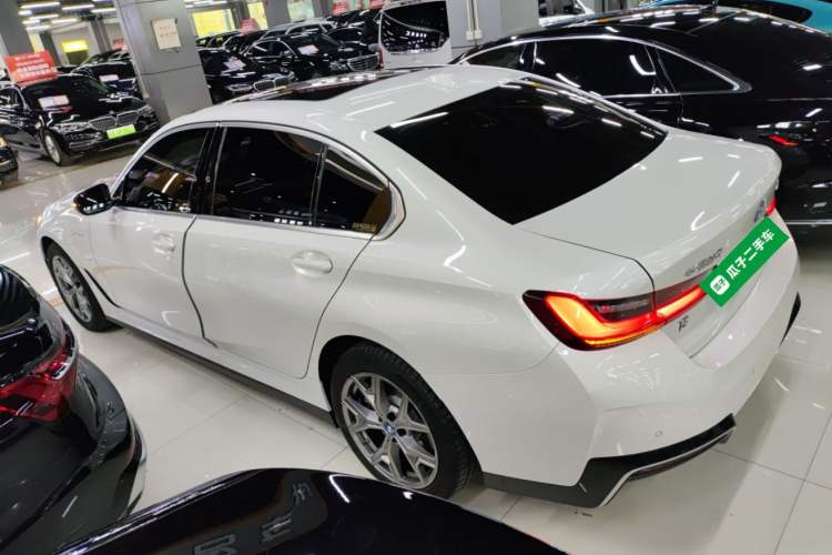 Used BMW i3 2023 eDrive 40 L Midnight Edition
