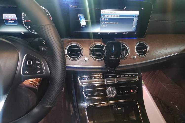 Used Mercedes-Benz E-Class 2017 E 300 L Luxury Model Audio And AC Panel