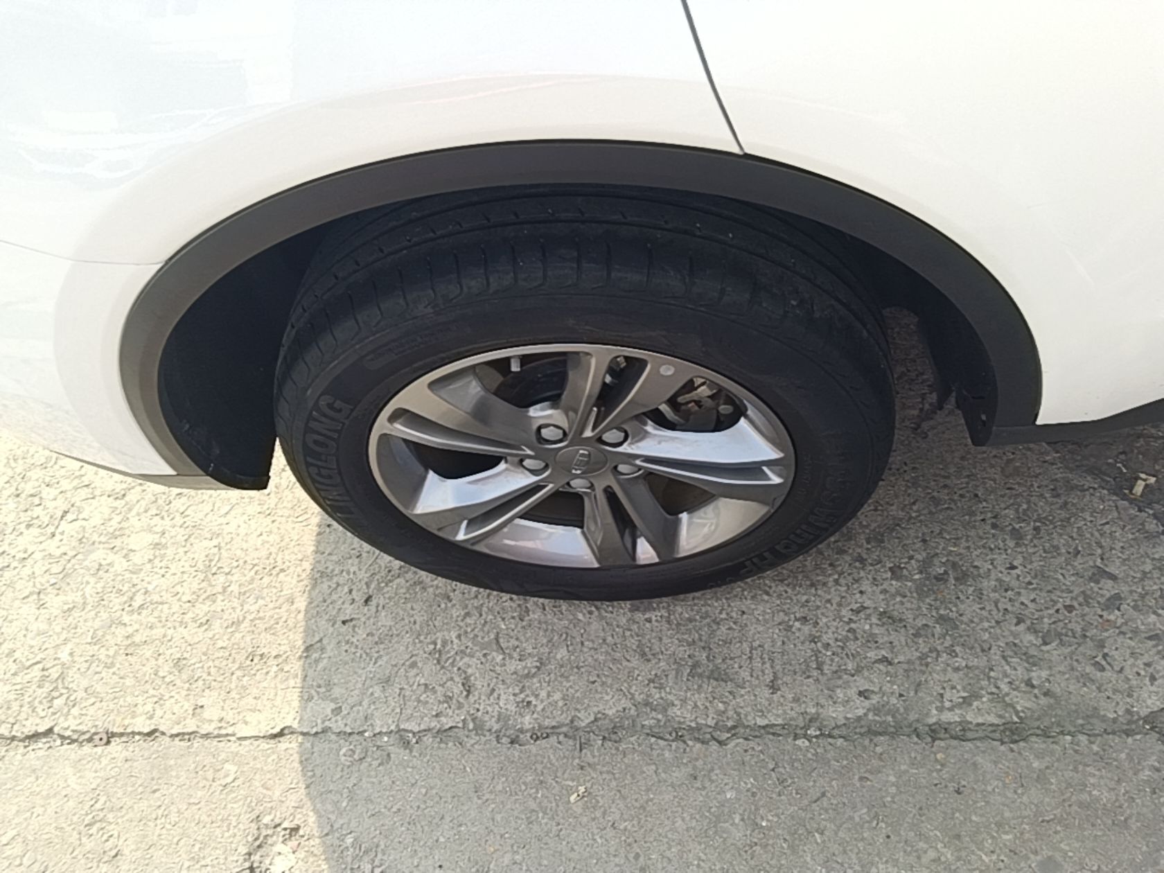Geely Auto Jiajie 2022 1.8TD DCT Platinum Comfort Model — снимка 11