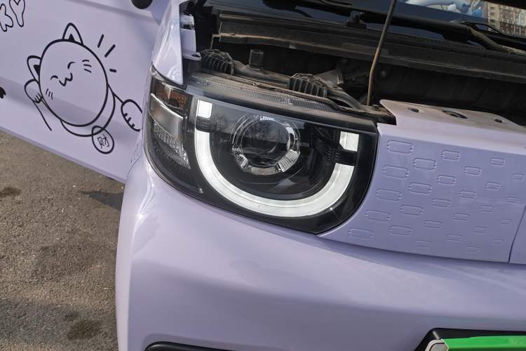 Used Chery QQ QQ Ice Cream 2022 170km Sundae Phosphate Lithium-Ion
