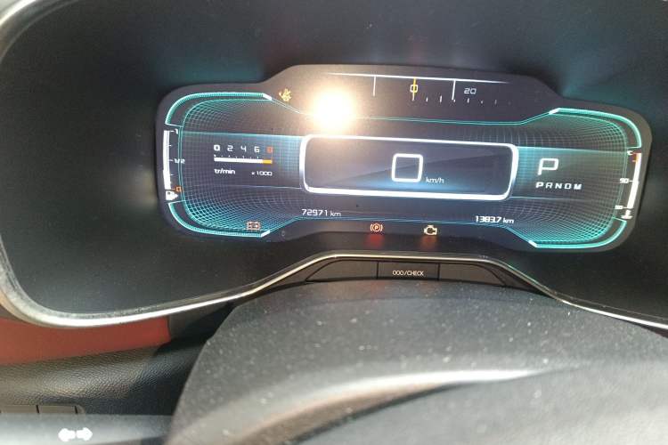 Used Citroen C5 AIRCROSS 2017 350THP Luxury Model Odometer Close Up