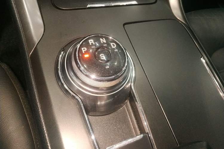 Used Ford Mondeo 2017 EcoBoost 200 Luxury Model
