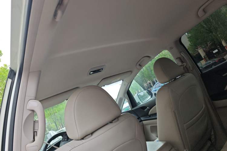 Used BYD e6 2016 400 Elite Edition Headliner