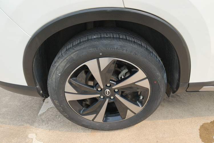 Used GAC Trumpchi GS4 2022 270T Automatic Smart Drive Technology Edition Right Rear Wheel Hub