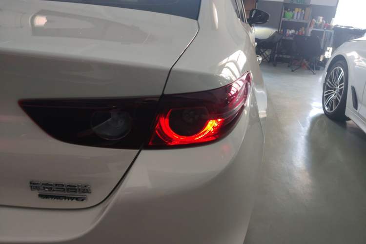 Used Mazda 3 Axela 2023 2.0L Automatic ZhiXuan Edition Right Rear Taillight