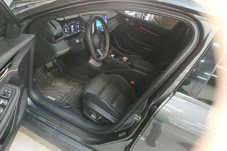 Used Lynk & Co 03 2023 2.0TD DCT JingPro
