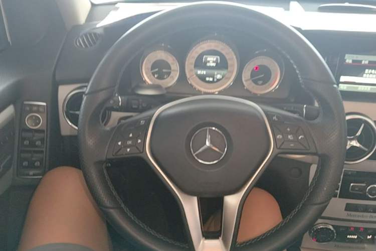 Used Mercedes-Benz GLK-Class 2013 Facelift GLK 300 4MATIC Fashion Edition