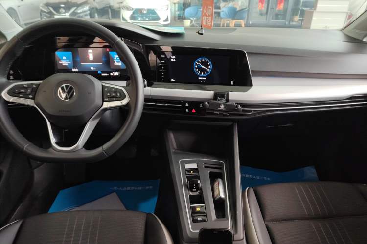 Used Volkswagen Golf 2023 Facelift 280TSI DSG Pro
