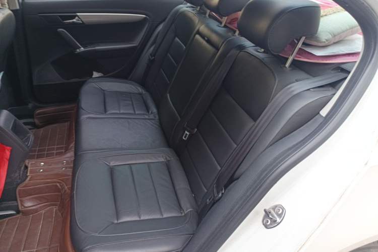 Used Volkswagen Lavida 2013 Restyled Classic 1.6L Automatic Comfort Edition
