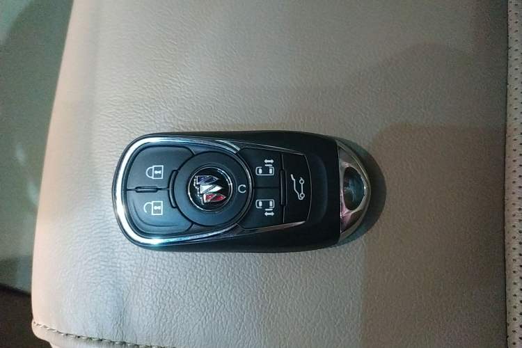 Used Buick GL8 2020 ES Land Cruiser 653T Luxury Model