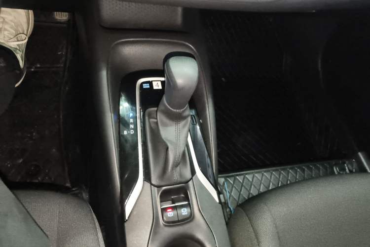 Used Toyota Corolla 2021 Dual-Motor 1.8L E-CVT Elite Edition Gear Lever