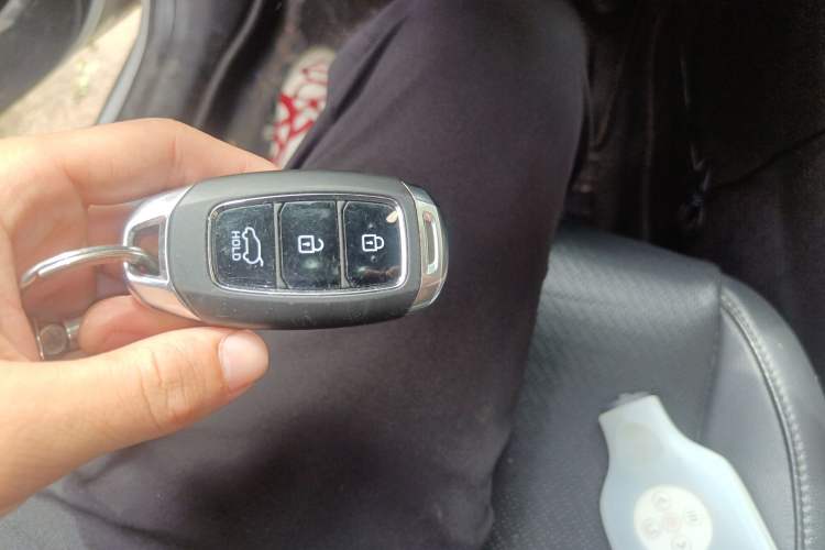 Used Hyundai ENCINO 2018 1.6T Dual-Clutch Zhilian Edition China V Standard