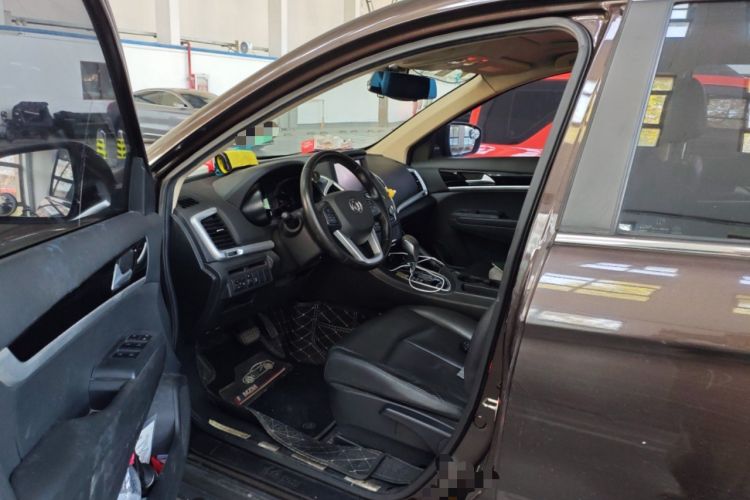 Used Dongfeng Aeolus AX7 2016 2.0L Automatic Zhiyi Trim
