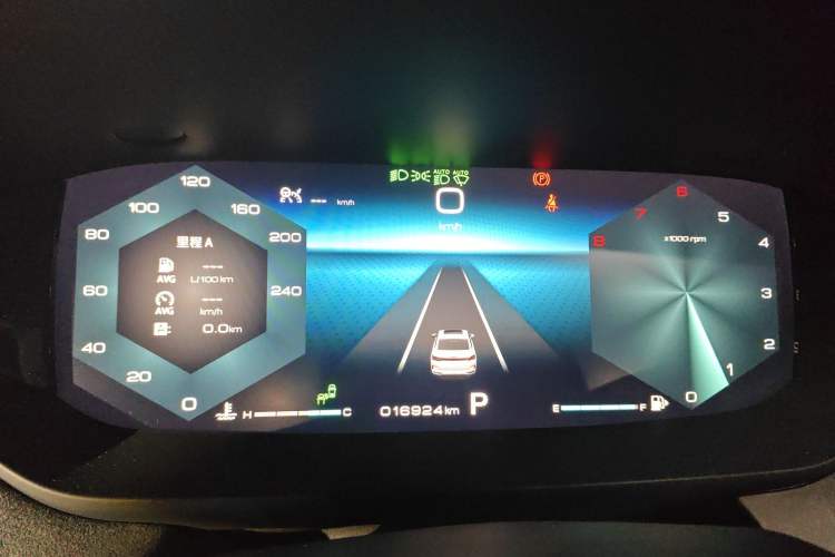 Used Dongfeng Aeolus Yixuan MAX 2021 1.5T Super Cool Dad Edition
