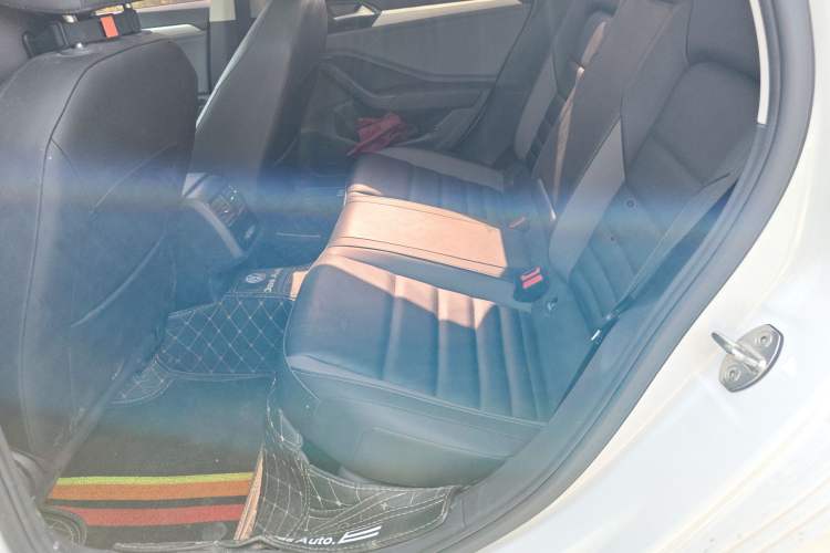 Used Volkswagen Sagitar 2022 280TSI DSG Excellence Edition Left Rear Seat