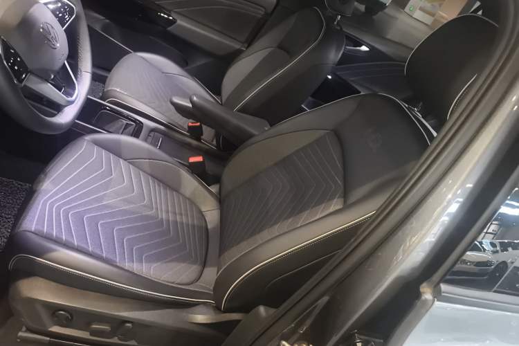 Used Volkswagen ID.3 2024 Outstanding Edition Left Front Seat