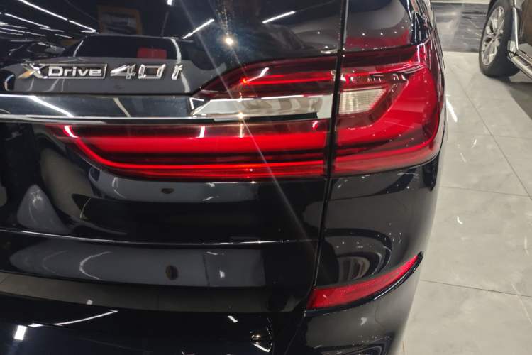 Used BMW X7 2021 xDrive40i Luxury M Sport Package
