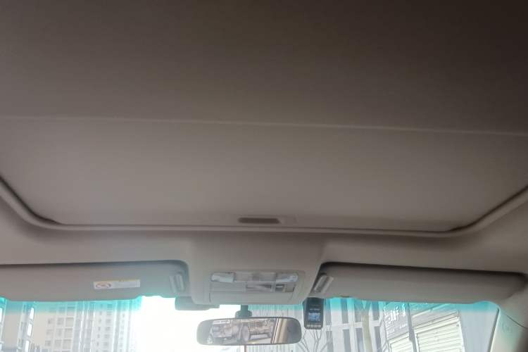 Used Toyota Highlander 2009 2.7L Two-Wheel Drive 7-Seater Luxury Edition
