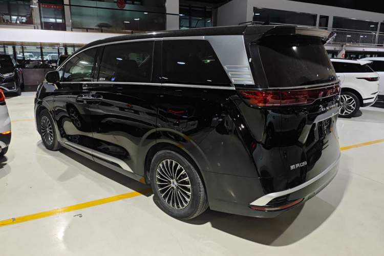 Used Denza D9 2023 DM-i 945 Business Edition