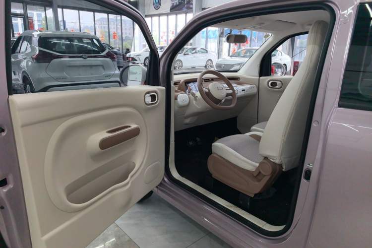 Used Bestune Pony 2026 222km Colorful Horse Driver Seat