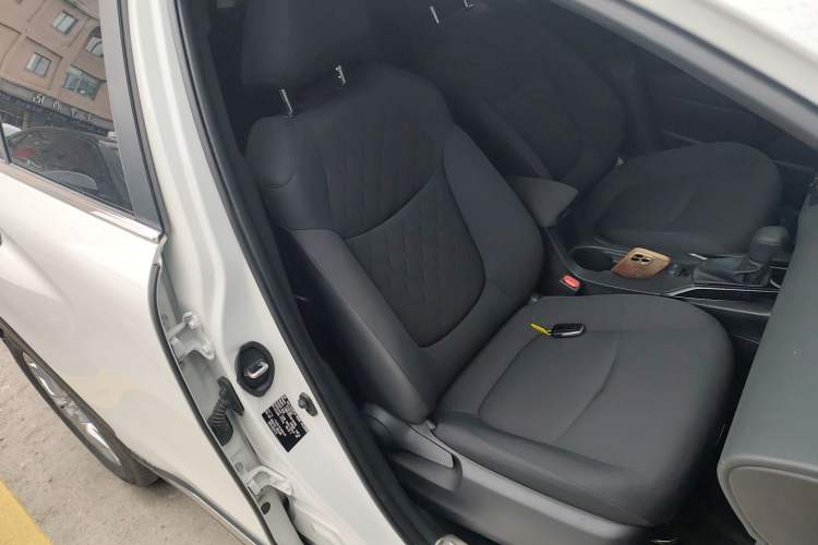 Used Toyota Corolla Cross 2023 2.0L Pioneer Edition