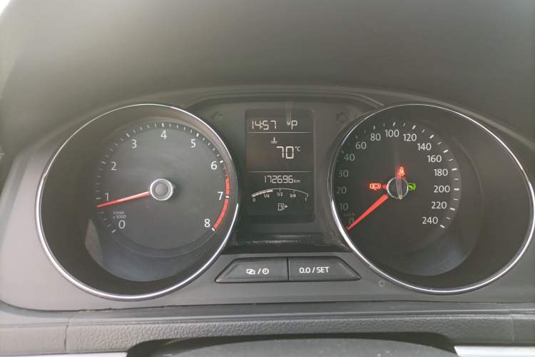 Used Volkswagen Lavida 2017 1.6L Automatic Comfort Edition
