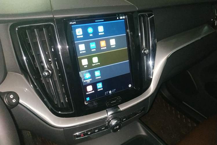 Used Volvo XC60 2023 B5 4x4 Smart Luxury Edition
