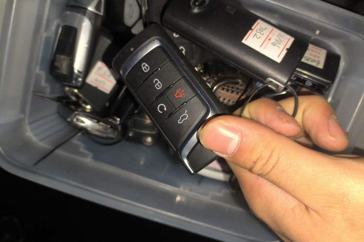 Used GAC Trumpchi M6 2021 PRO 270T Automatic Luxury Edition Vehicle Key