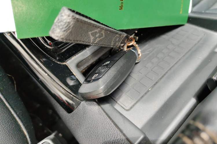 Used Ford Explorer 2020 EcoBoost 285 4x4 Titanium Edition 6 Seats
