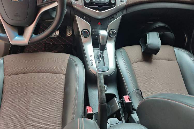 Used Chevrolet Cruze 2013 Hatchback 1.6L Automatic Luxury Model