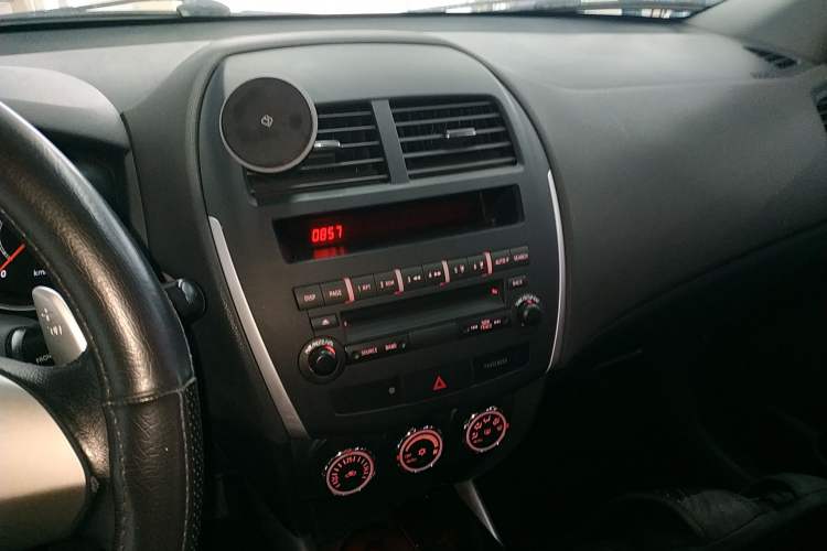 Used Mitsubishi ASX 2013 2.0L CVT Two-Wheel Drive Luxury Edition