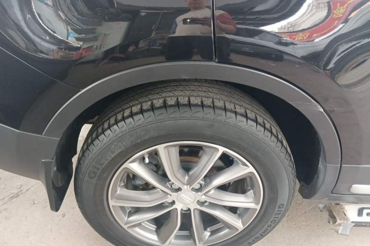 Used Geely Auto Emgrand X7 Sport 2020 1.8TD DCT Two-Wheel Drive Smart Connect 4G-Enabled Version Right Rear Wheel Hub