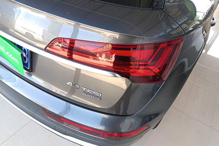 Used Audi Q5L 2022 40T Luxury Dynamic Model Right Rear Taillight