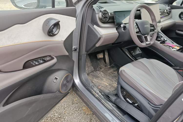 Used BYD Frigate 07 2024 HONOR Edition DM-i 205KM Flagship Model