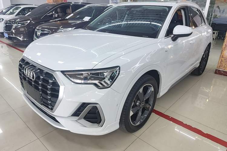 Used Audi Q3 2021 35 TFSI Fashion Dynamic Model