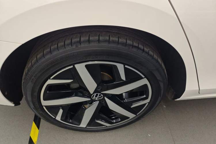 Used Volkswagen Lamando 2023 Lavida L 280TSI DSG Cool & Spicy Edition
