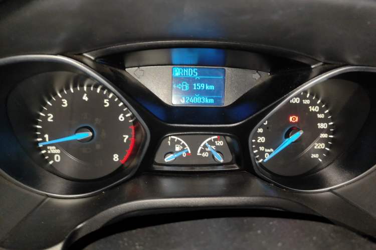 Used Ford Focus 2017 Sedan EcoBoost 125 Automatic Supreme Style SmartDrive Edition Instrument Cluster