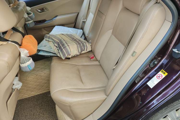 Used Toyota Crown 2012 2.5L Royal Navigation Edition Left Rear Seat