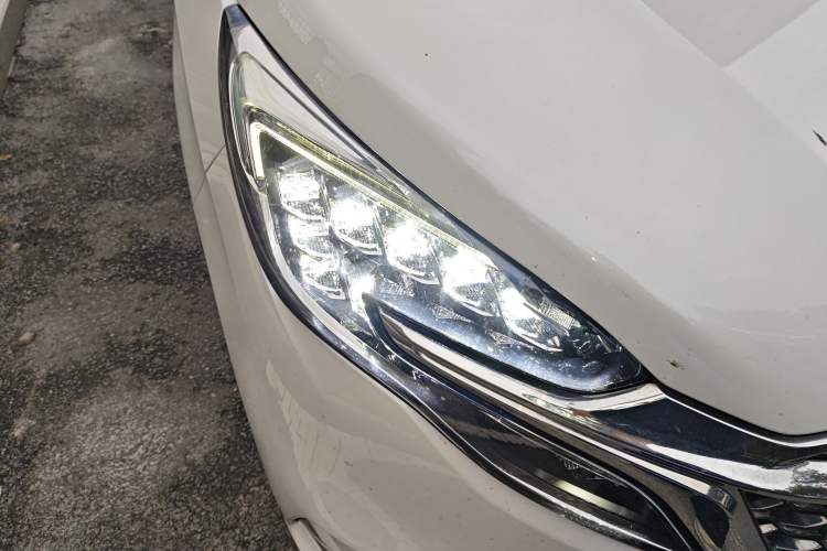 Used Buick GL8 2020 ES Land Cruiser 653T Comfort Edition