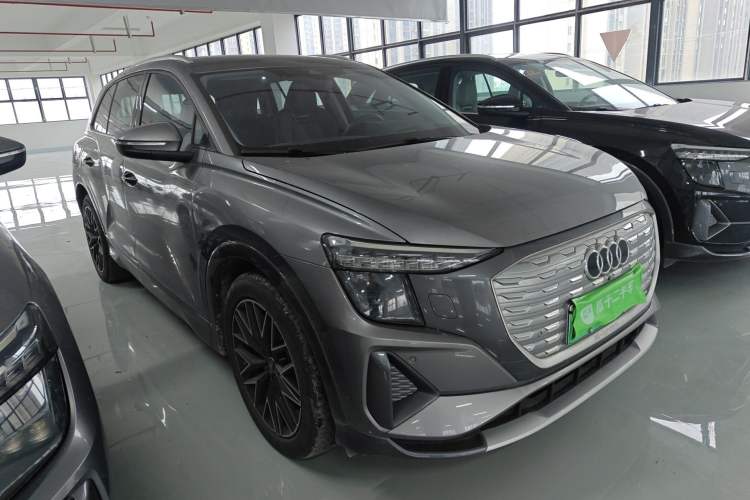 Used Audi Q5 e-tron 2023 40 e-tron Starry Edition Mecha Kit