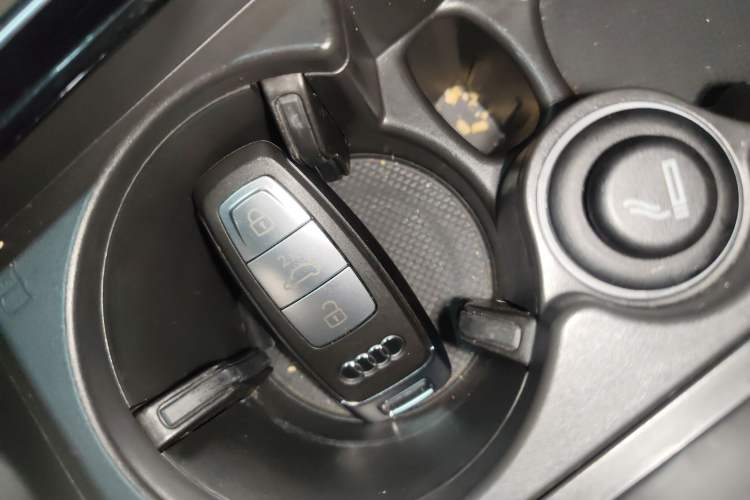 Used Audi Q8 2019 55 TFSI Luxury Dynamic Model