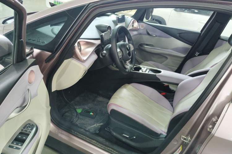 Used BYD Dolphin 2023 420 km Fashion Edition Driver Seat