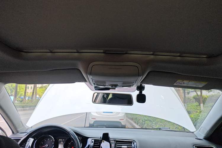 Used Volkswagen Sagitar 2015 1.6L Automatic Comfort Model