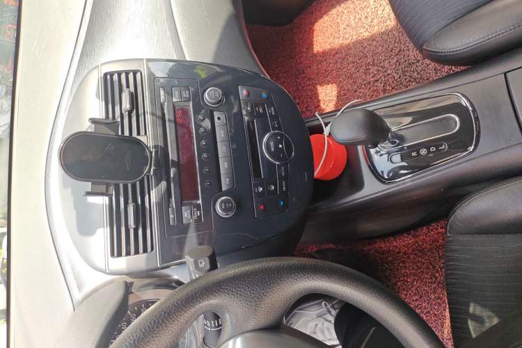 Used Nissan Tiida 2011 1.6L CVT Smart Version